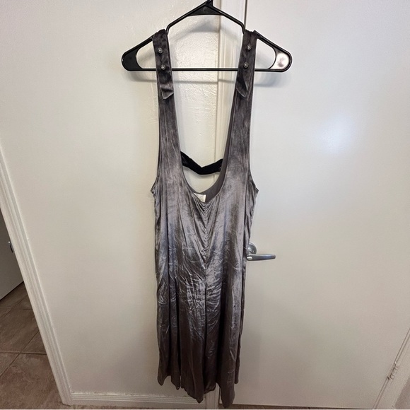 Maeve Anthropologie Monique Crushed Velvet Suspender Jumpsuit Gray Size Small - Picture 3 of 9
